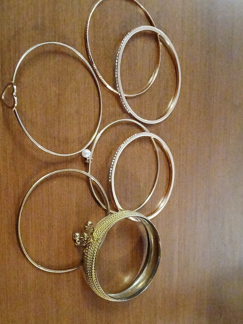 Cute Gold Tone Mixed Bangle Bracelet Set Of 7